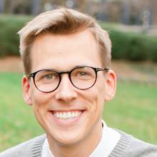 Justin_De_Graaf_Headshot.2e16d0ba.fill-220x220